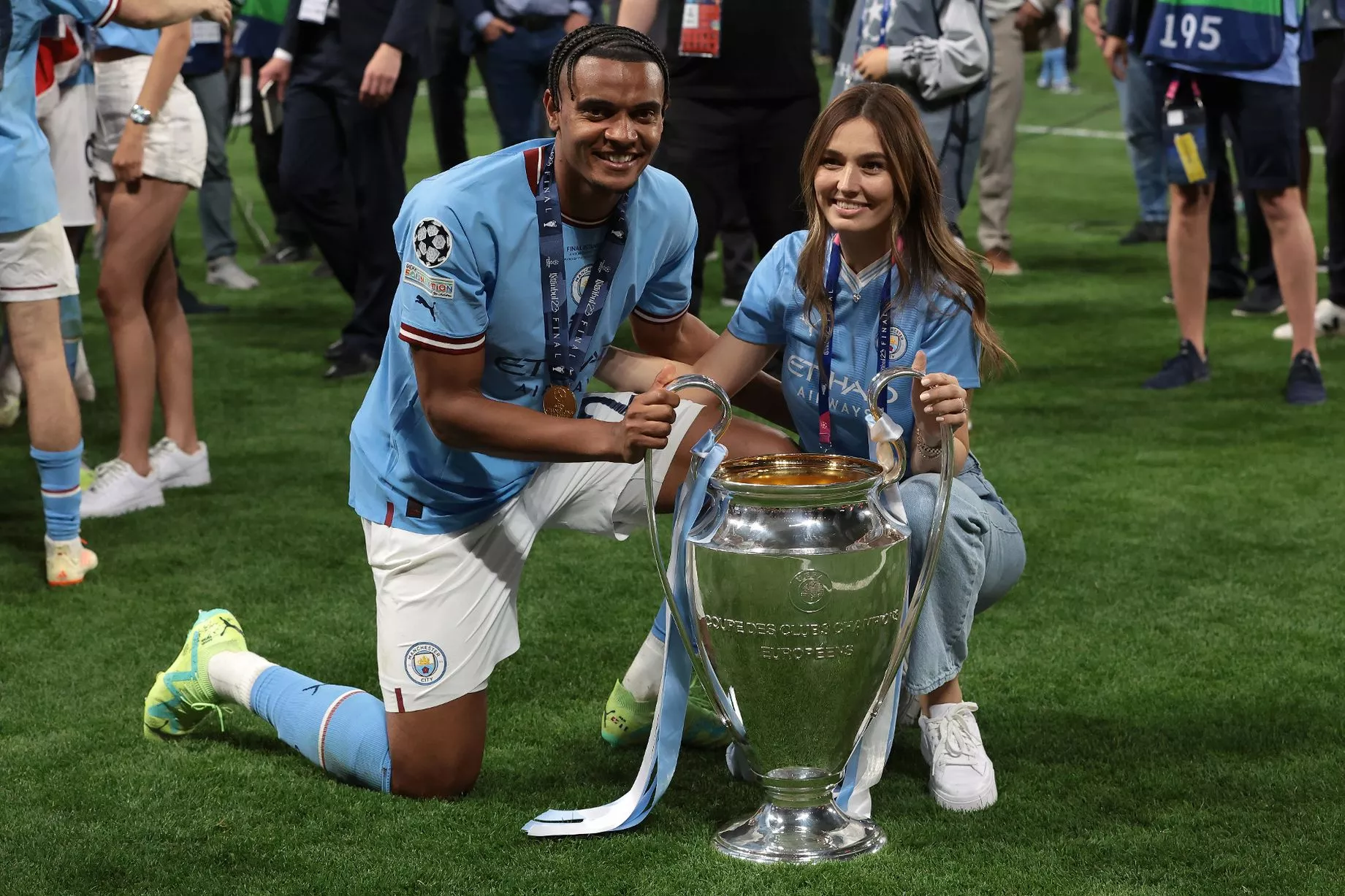 华体会官网-包含瑞士队挽救颜面，成功晋级欧洲杯强的词条  第2张