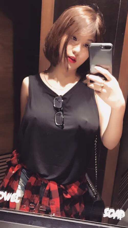 华体会官网-从争议核心到唯一支点，欧冠决赛之夜，萨内如何用一传定江山？  第2张